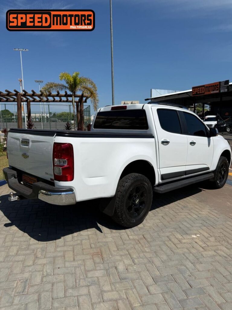 dcc6de4a-dcd9-4989-8e5c-b083c6559045